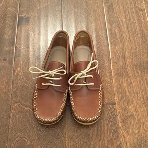 NWOT Elephantito Regatta Boat Shoes - Natural Leather - 3 Big Kid